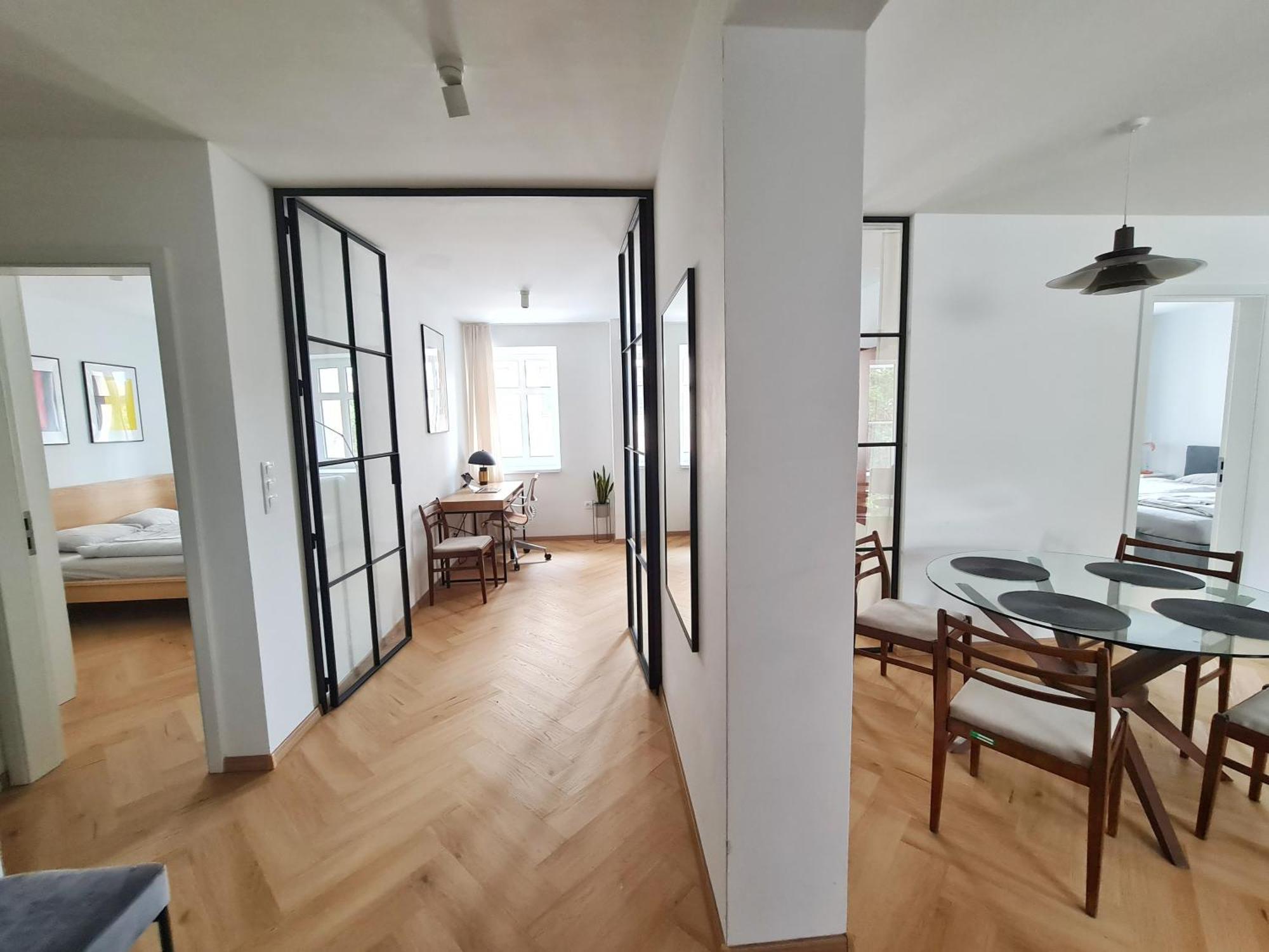 Beautiful New Apt In Old Town Near Train Station - Free Parking Bratislava Dış mekan fotoğraf