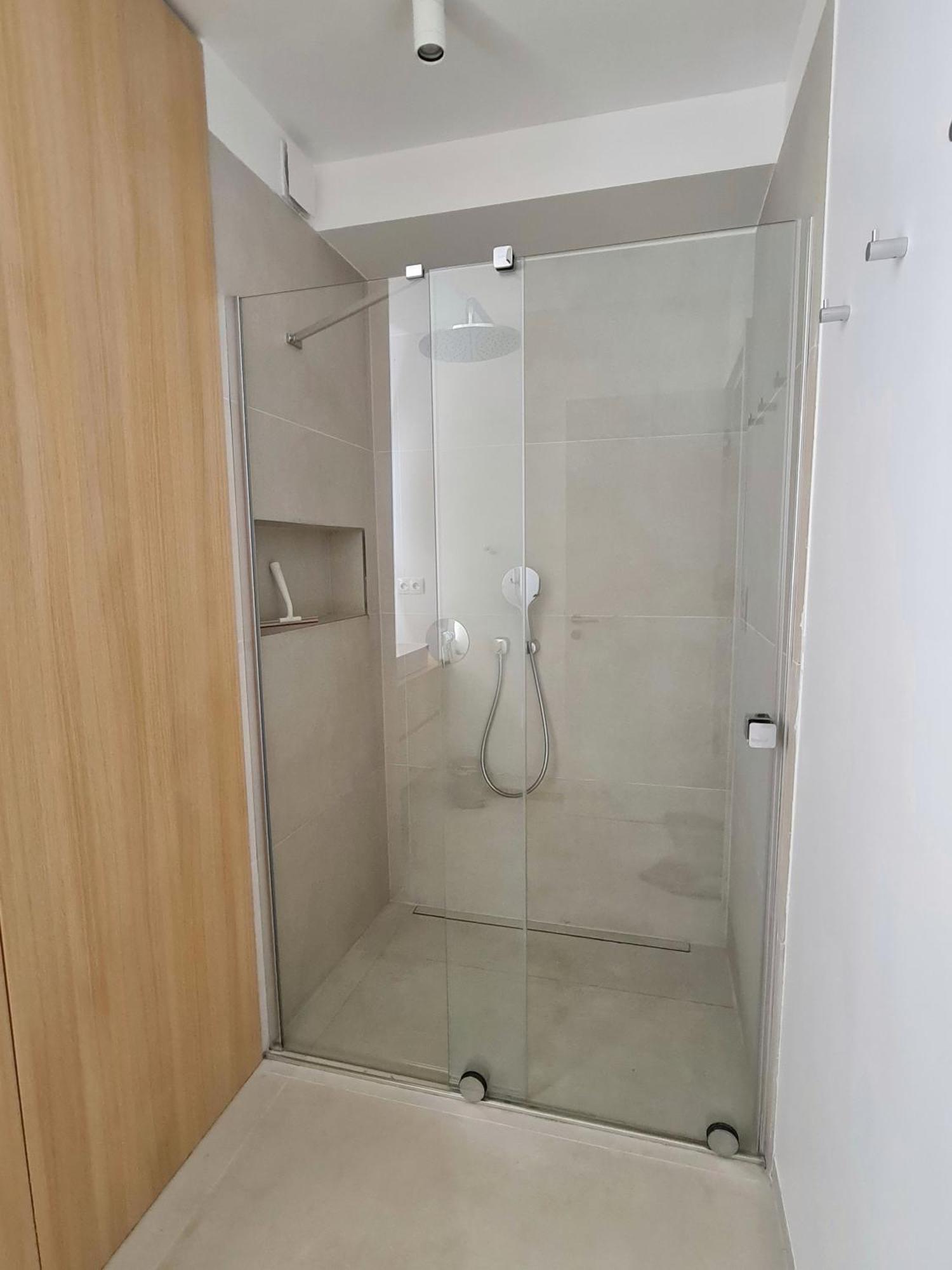 Beautiful New Apt In Old Town Near Train Station - Free Parking Bratislava Dış mekan fotoğraf